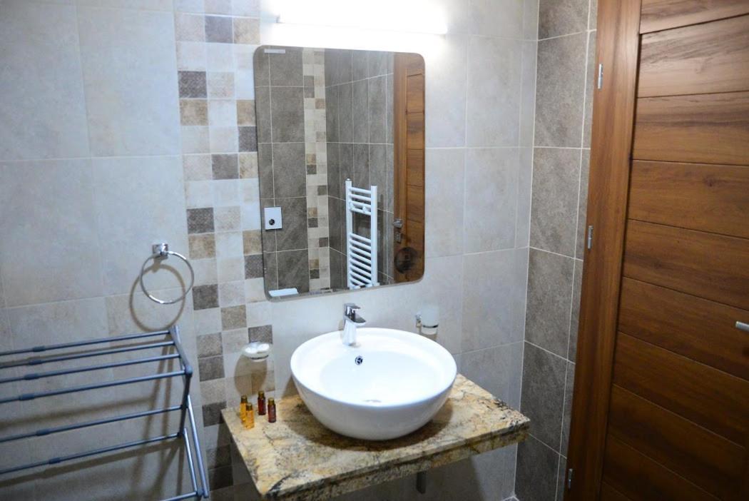 City Plaza Botevgrad Kültér fotó