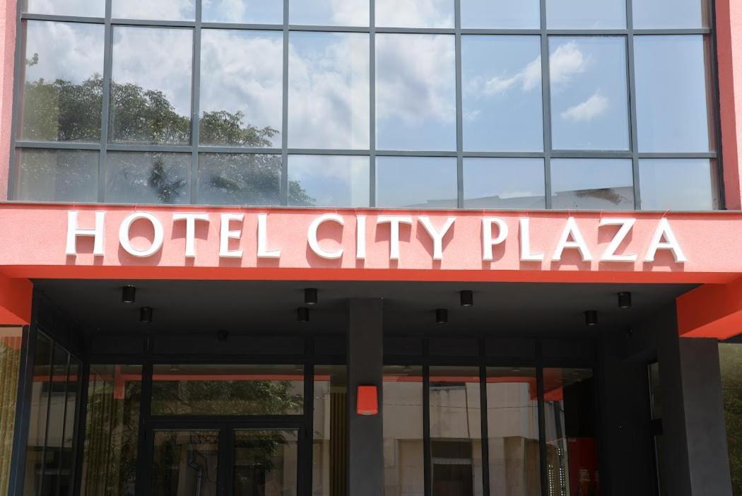 City Plaza Botevgrad Kültér fotó
